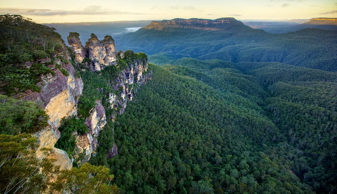 The Three Sisters, Blue Mountains at dusk